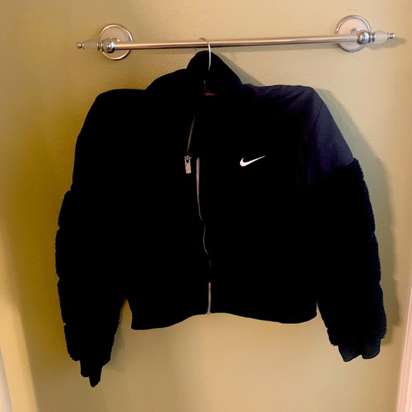 Nike - Picture 1 of 10